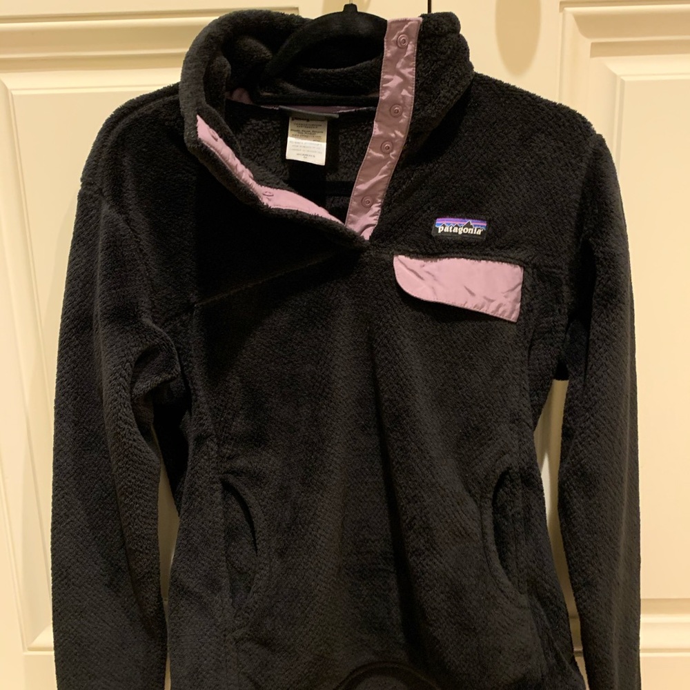 SIZE MEDIUM PATAGONIA QUARTER ZIP